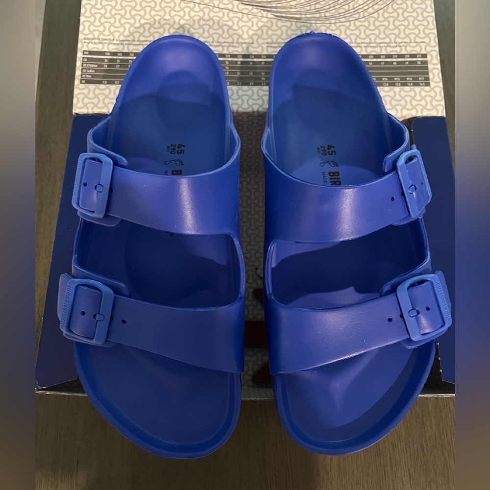 Men sandals size 12